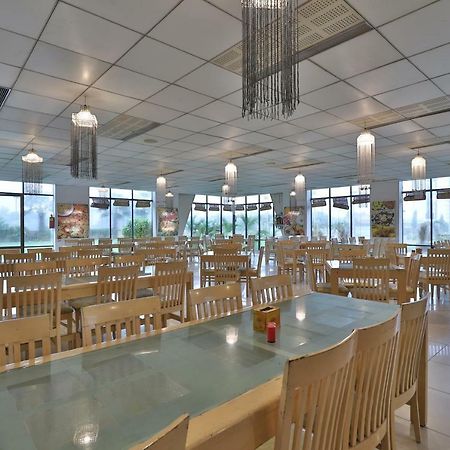 Capital O 47284 Atithi Resort Bharuch Экстерьер фото